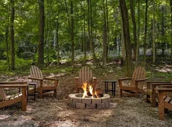 Modern Cabin w Hot Tub Fire Pit WiFi