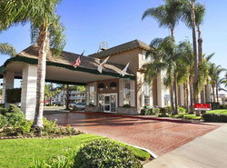 Ramada by Wyndham Costa Mesa/Newport Beach