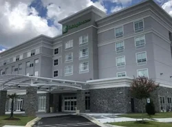 Holiday Inn & Suites - Fayetteville W-Fort Bragg Area, an IHG Hotel