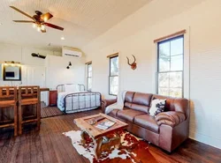 Honey Creek School House