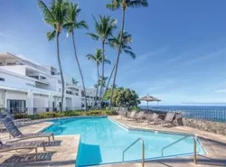 Wyndham Royal Sea Cliff Resort