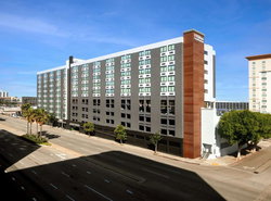 La Quinta by Wyndham LAX