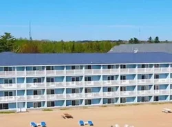 Blue Water Beachfront Hotel & Waterpark