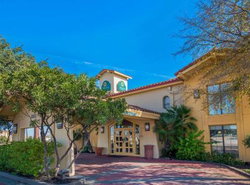 La Quinta Inn by Wyndham San Antonio I-35 N at Rittiman Rd