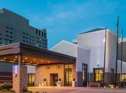 Holiday Inn Express & Suites Springfield, an IHG Hotel