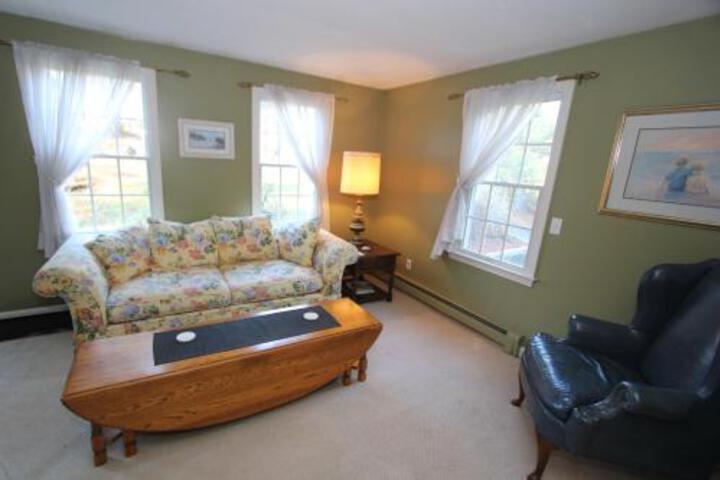 18 Great Hill Rd. - thumb 0