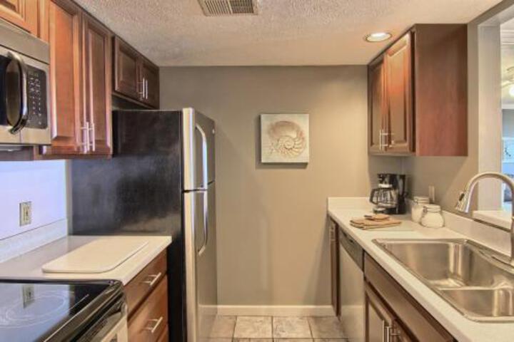 103 North Shore Inn - thumb 0