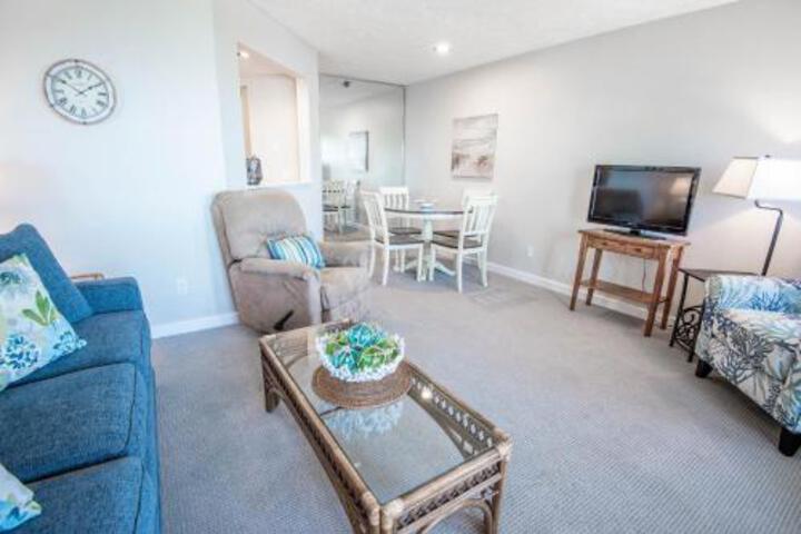 203 North Shore Inn - thumb 1