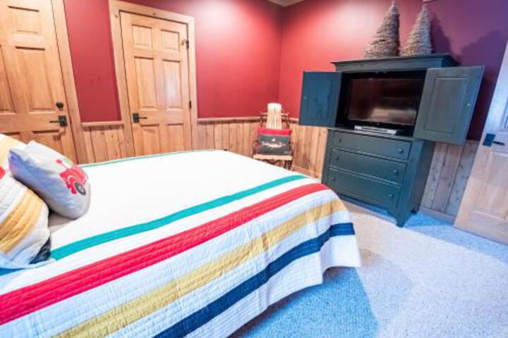 839 Mountain Cabin - thumb 3