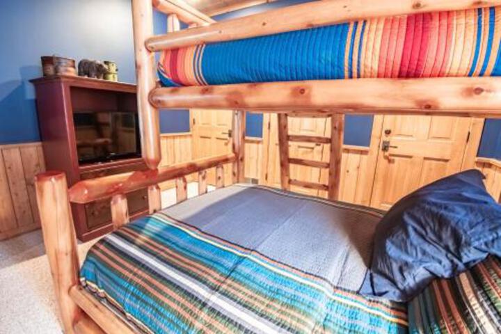 839 Mountain Cabin - thumb 6
