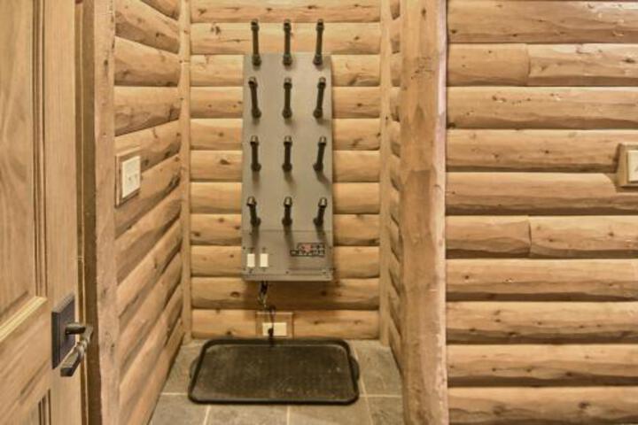 839 Mountain Cabin - thumb 0