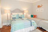 305 Holiday Isle 305 Condo