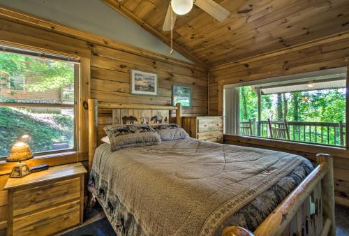 NEW Bear Den Bryson City Cabin W / Private Hot Tub - thumb 6