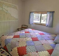 Rustic De Tour Village Cabin w / Deck on Lake Huron - Accommodation New York
