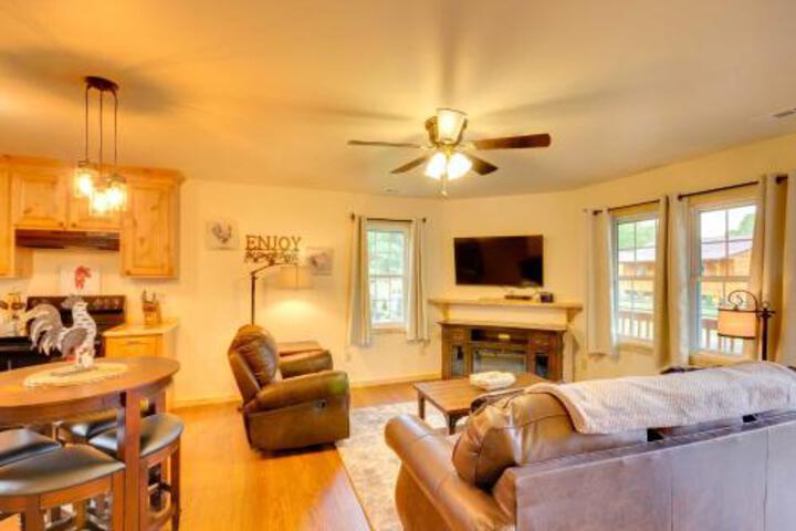 Newly Built Smoky Mtn Cabin Near Bryson City! - thumb 3