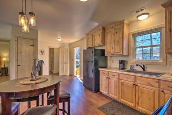 Newly Built Smoky Mtn Cabin Near Bryson City! - thumb 0