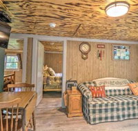 Waterfront Paradise Lake Cottage with Pvt Dock - Accommodation New York