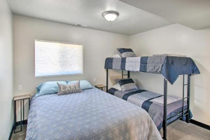 House On Bear Lake Perfect For Large Groups - thumb 2