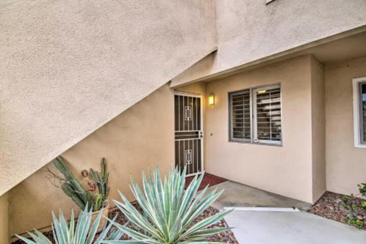 Palm Royale CC Apt With Golf Course & Mtn Views! - thumb 3