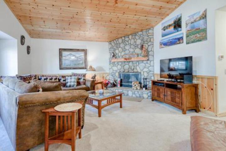 Bluejay Beauty - thumb 0