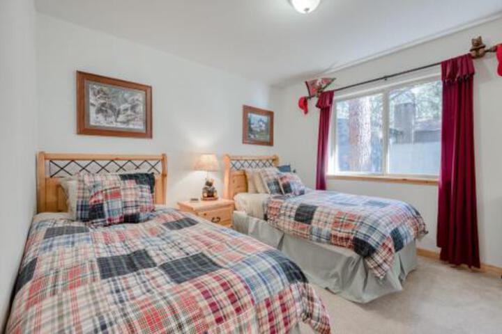 Bluejay Beauty - thumb 1