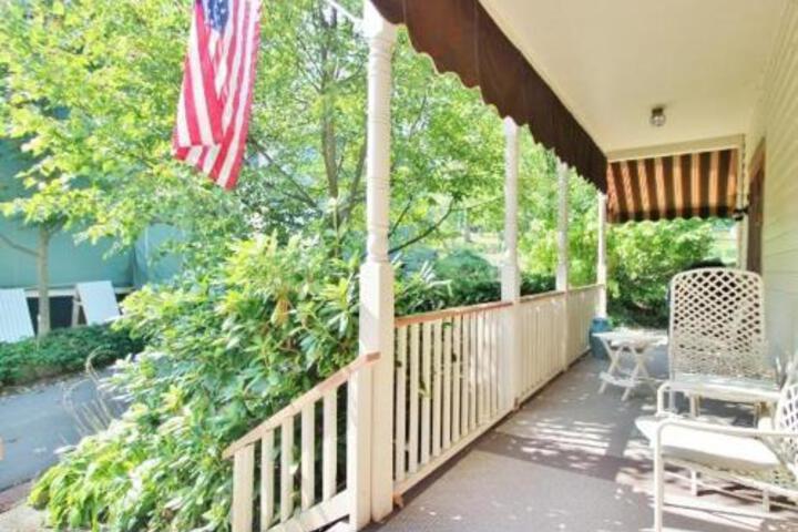 10 Merrill Avenue Home - thumb 6