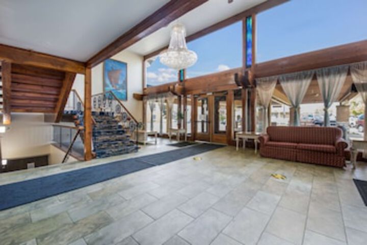 Rodeway Inn - thumb 0