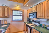 Black Hills Cabin w / Deck 23 Mi to Sturgis