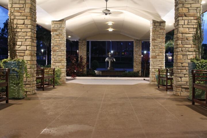 The Suites At Magic Tree - thumb 2