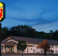 Super 8 by Wyndham Algona - Accommodation New York