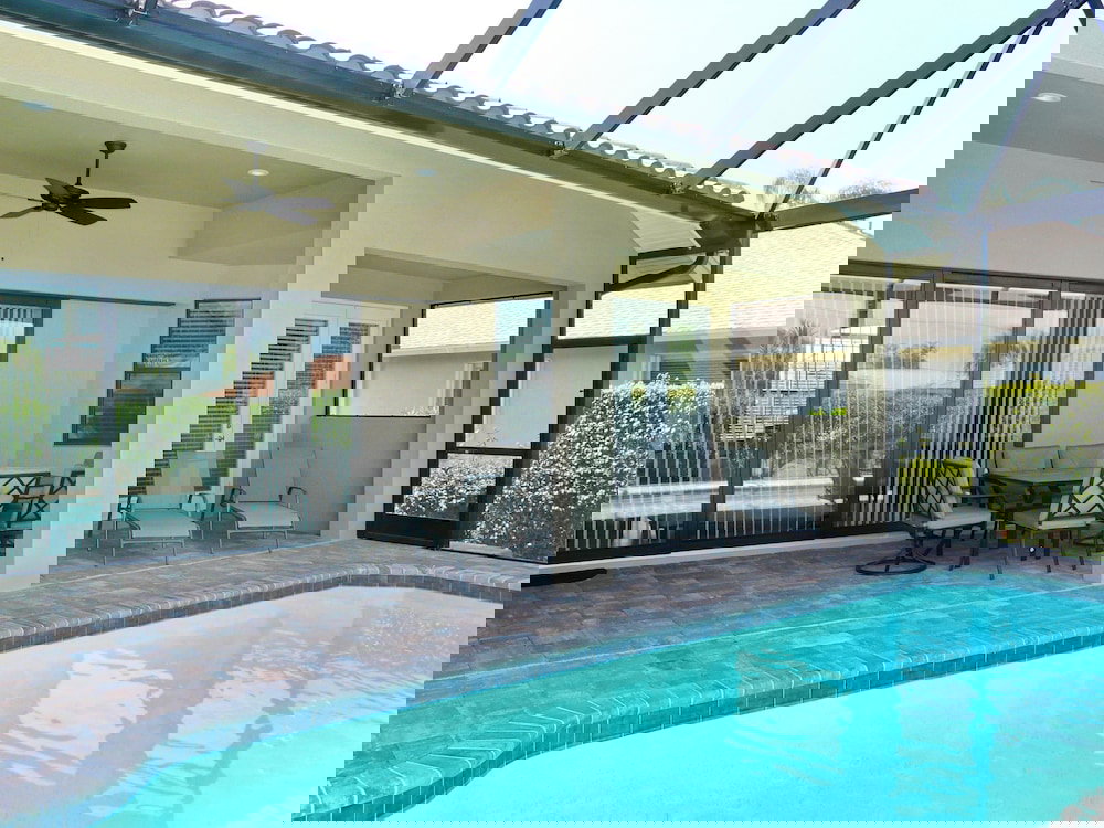 1550 Galleon Avenue - thumb 1