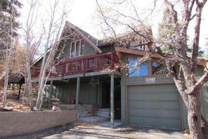 088 Rockspray Chalet Cabin - thumb 5