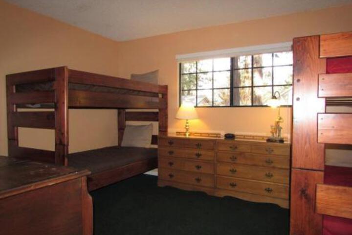 092 Crestwood Retreat Cabin - thumb 5