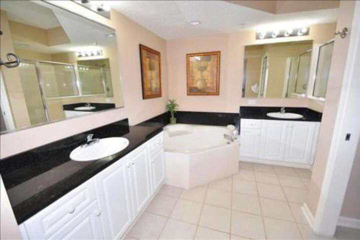 207 North Tower Condo - thumb 5