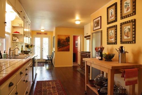 217 Vineyard House - thumb 6