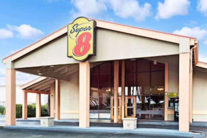 Super 8 By Wyndham Kissimmee/Maingate/Orlando Area - thumb 0