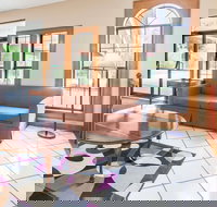 Super 8 by Wyndham Atchison - Accommodation New York