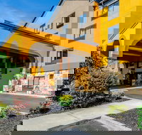 Quality Inn  Suites Abingdon - Accommodation New York