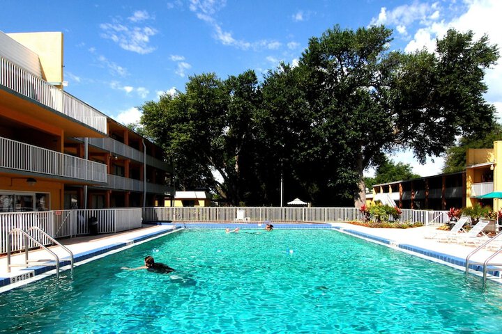 Howard Johnson By Wyndham Tropical Palms Kissimmee - thumb 2