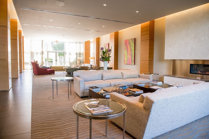 I Hotel And Conference Center - thumb 4