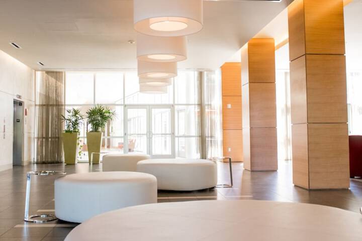 I Hotel And Conference Center - thumb 6