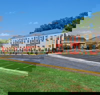 Clarion Pointe Corydon - Accommodation New York