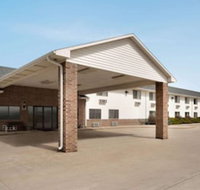 Super 8 by Wyndham Bethany MO - Accommodation New York