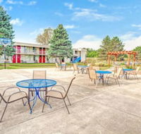 Travelodge by Wyndham Adrian - Accommodation New York