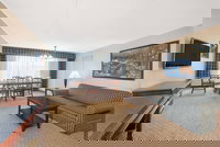 Ramada by Wyndham Cumberland Downtown