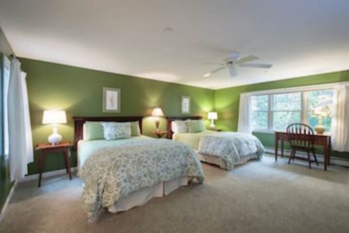 The Brunswick Inn - thumb 0