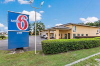 Motel 6 Macclenny FL