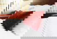 Jasper Il Accommodation New York