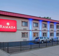 Ramada by Wyndham Bronx - Accommodation New York