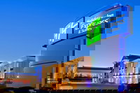 Holiday Inn Express Suites Clifton Park an IHG Hotel